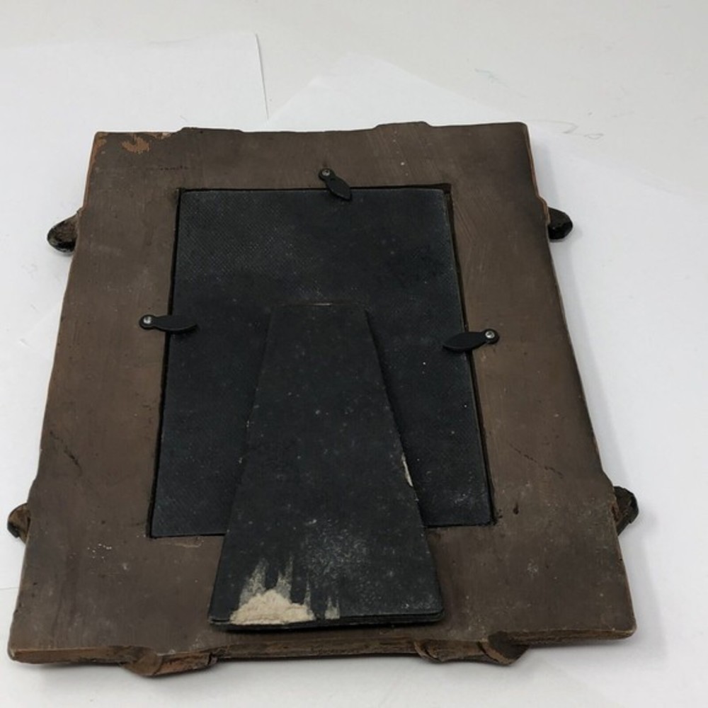Resin Picture Frame For 4x6 Photo Eagle W/  Faux Leather Look Luggage‎ Straps - Picture 8 of 12